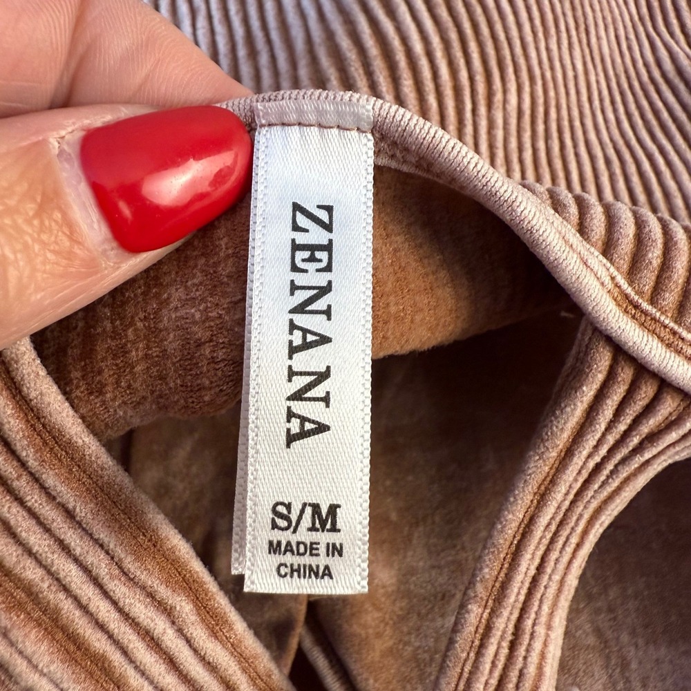 ZENANA Washed Dark Brown Ribbed V Neck Cropped Tank Size S/M NTW-6279A‎ - Picture 2 of 8
